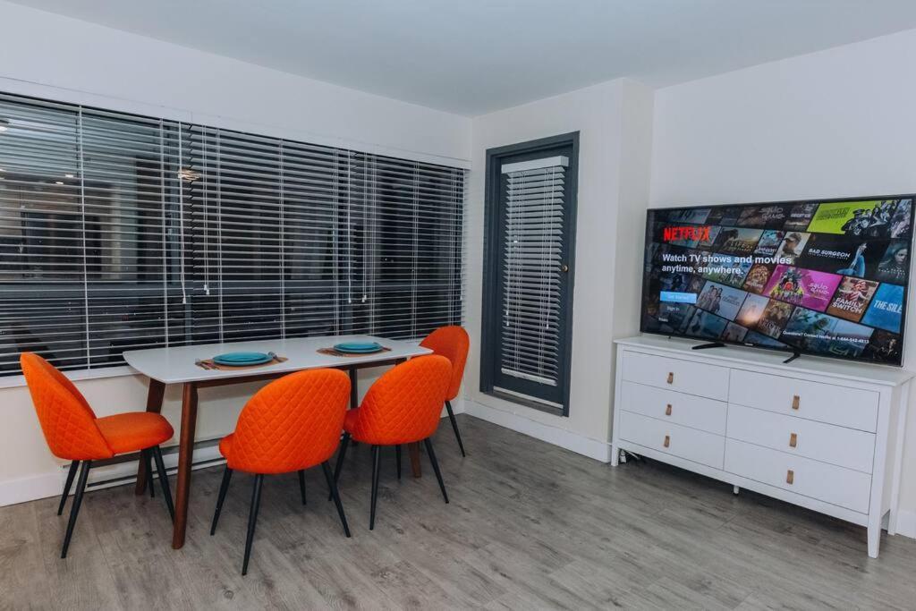 Modern Condo In The Heart Of Dt Overlooking City Vancouver Ngoại thất bức ảnh