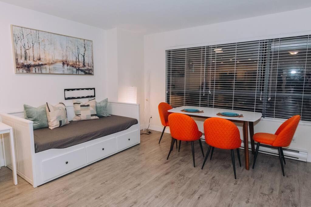 Modern Condo In The Heart Of Dt Overlooking City Vancouver Ngoại thất bức ảnh