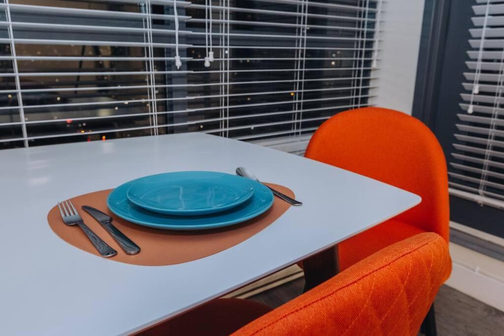 Modern Condo In The Heart Of Dt Overlooking City Vancouver Ngoại thất bức ảnh
